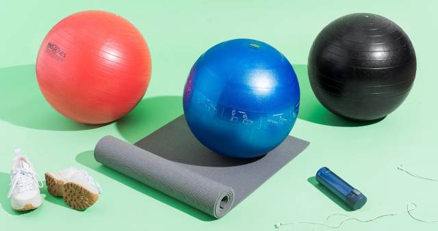 exercise mat and stability ball